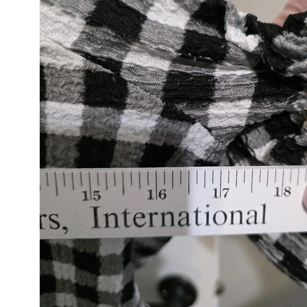 LOFT Top Women Black White Gingham Puff‎ Sleeve Seersucker Top Casual Everyday